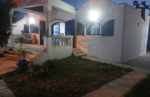 Menzel Temime Villa | Marvelous villa with AC in Manzil Tamim