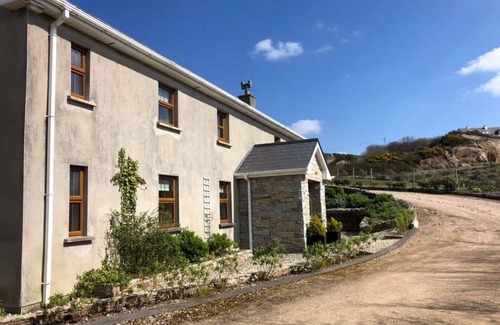 Bunbeg Cottage | Mary Doaltys Cottage - County Donegal