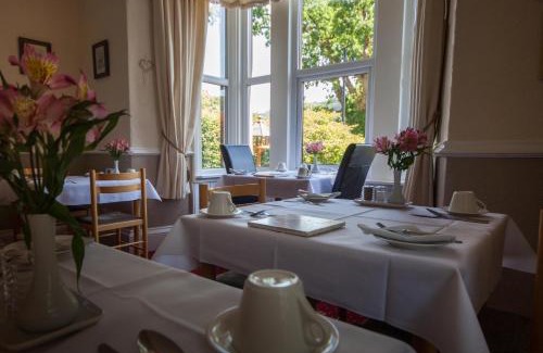 Betws-Y-Coed House | Mary's Court Guest House - Mairlys