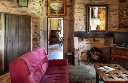 Auzits Villa | Mas De Beauce - Four Bedroom Villa, Sleeps 8