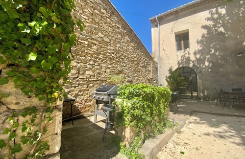 Langlade Other | Mas des Deux Platanes - Character farmhouse in Langlade!