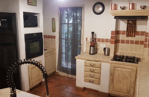 Eygalieres Other | Mas des Rabassos at the foot of the Alpilles nature park