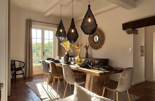 Saint-Hilaire-de-Brethmas Other | Mas Provençal in the heart of a private wooded park!