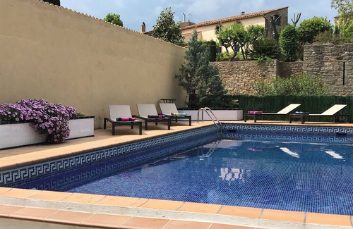 Ullastret House | Mascaros - beautiful, large house with own pool