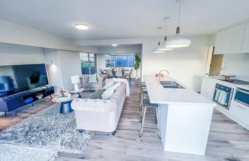 Pakuranga House | Masina - cosy family retreat
