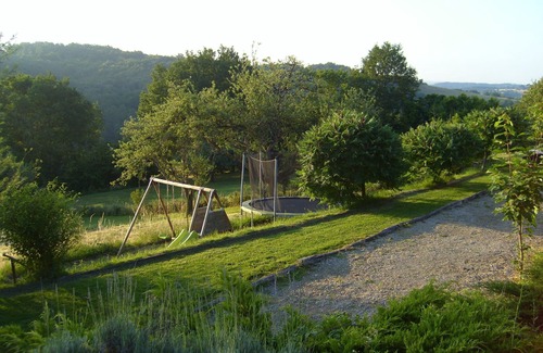 Thenon Cottage | MASKALI, gite l Ethnique, heated swimming pool open view