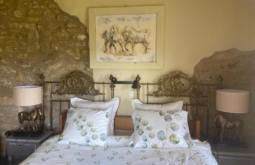 Besalu Bed & Breakfast | Maspitra B&B