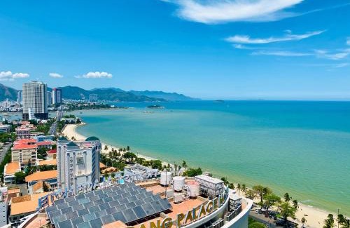 Tran Phu Beach Apartment | MASTER Gold Coast Apartments