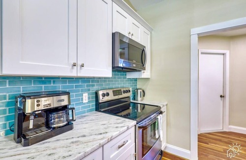 Long Meadow House | Master Suite, SALT Pool, Golf, Near Sandy Beaches