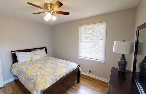National Hills House | MASTERS GOLF RENTAL~ACROSS STREET FROM ANG~WALK TO THE COURSE~