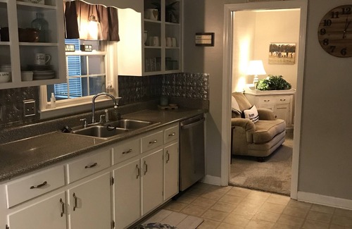 Aiken House | Master’s Week Special! 5 Bedroom 3 Bath located near beautiful downtown Aiken.