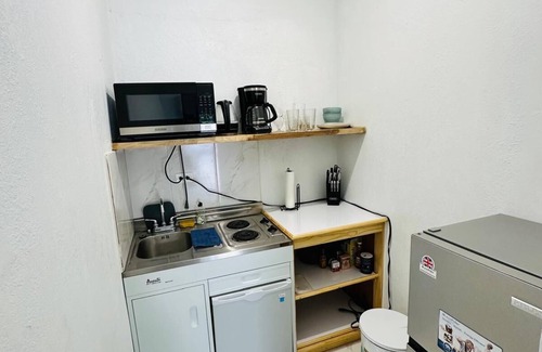 Port Antonio Apartment | Mastter Bedroom - Ferdi's Place