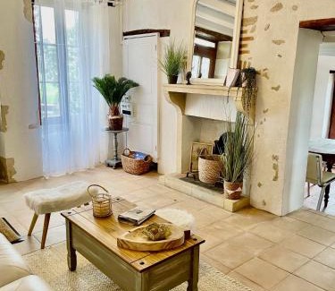 Mars-sur-Allier Villa | MAT TRANG