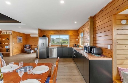Tairua House | Matahari Beachfront Tairua