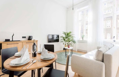 Grunwald Apartment | Matejki 61 | White and Wood Studio | Poznań Center