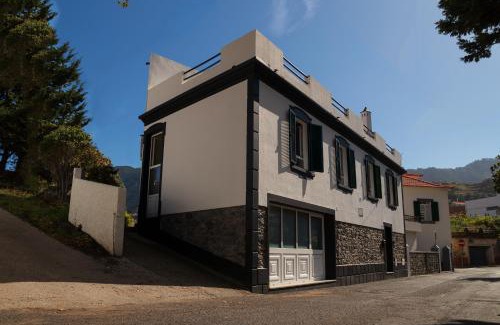 Porto da Cruz House | Mateus House - Porto da Cruz Center