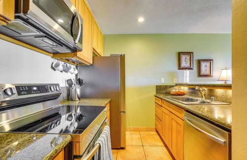 Maunaloa Condo | Maunaloa Vacation Rental - Walk to Kepuhi Beach!