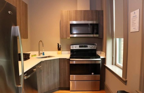Griggs Park Apartment | Maverick Suites at 89 Marion