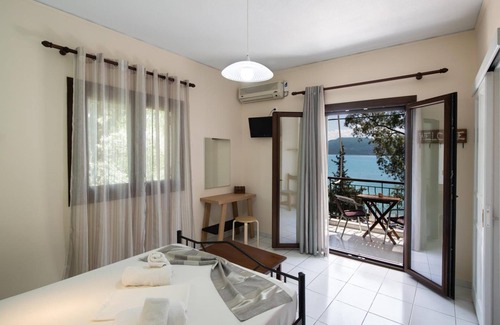 Lygia House | Mavra Studios