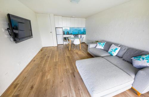 Torquay House | Max's Beachside Holiday Home