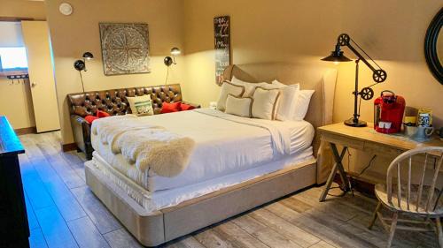 Lake Geneva Hotel | Maxwell Mansion Hotel