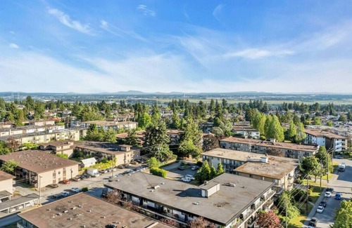 Metrotown Apartment | May · Brand New 2BR+2BA Condo With Fantastic View