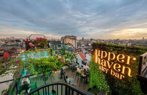 Hanoi Backpacker Quarter Hotel | MAY DE VILLE Crown Hotel