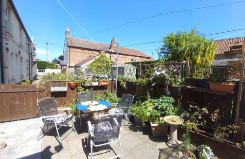 Seaton House | May Rose Cottage