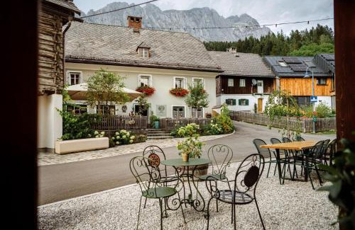 Sankt Martin am Grimming Hotel | MAYER - Wirtshaus und Dorfhotel
