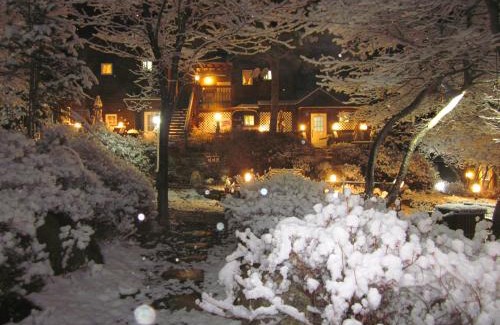 Bongpyeong House | Mayfair Deneb Pension