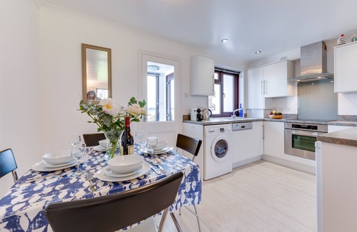 Treator House | Mayflower Cottage - Two Bedroom House, Sleeps 4