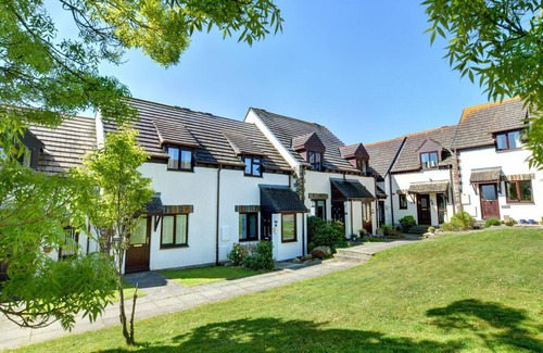 Treator House | Mayflower Cottage - Two Bedroom House, Sleeps 4