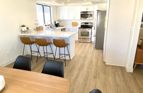 Casa Rica House | Mayo Shea Campus 5 Minutes - Modern Desert Dream