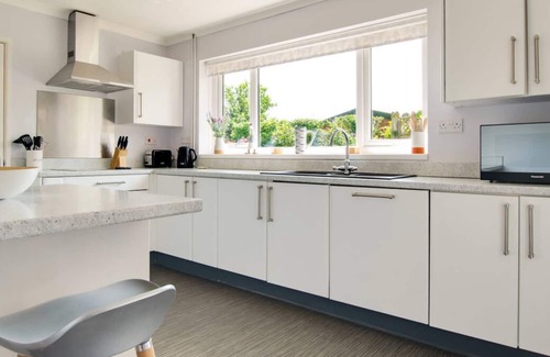 Bishopston House | Maytrees in the beautiful Swansea