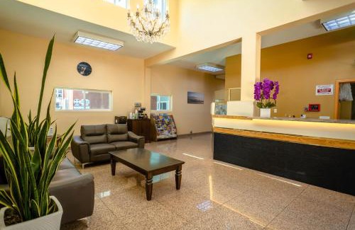 Maywood Hotel | Maywood Inn