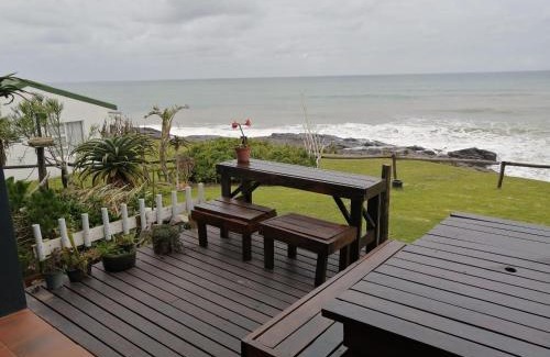 Mazeppa Bay Apartment | Mazeppa Sunrise Beach Accommodation