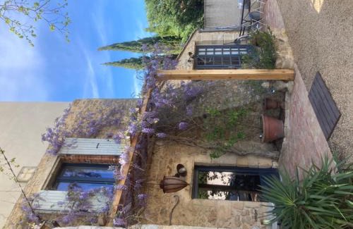 Bagnols-sur-Ceze Apartment | Mazet des Perseides