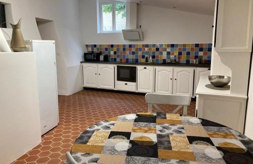Bagnols-sur-Ceze Apartment | Mazet des Perseides