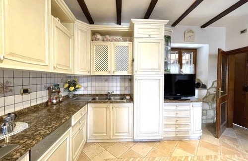 Grizzana Morandi House | Mazzetti Country House-Country living and garden
