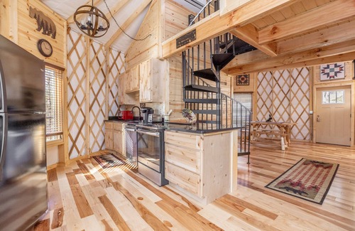Pigeon Forge Cabin | McBeary is Cozy, Cute, Luxury Yurt w/Big Deck, Hot Tub - Next to Dollywood