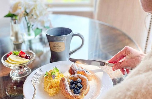 Historic Downtown District Hotel | McCall House Boutique Hotel