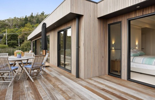 McCrae House | McCrae Views - 4 Bedroom Holiday House