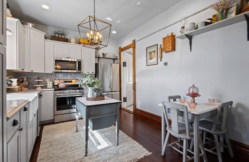 Rensselaer House | McKinley Manor - A Historic 1893 Victorian Gem