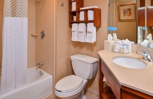 Ross Township Hotel | McKnight Hotel