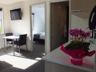 Edgeware Hotel | MCM Motel Christchurch
