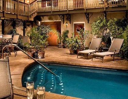 Historic Downtown Savannah Bed & Breakfast | McMillan Inn