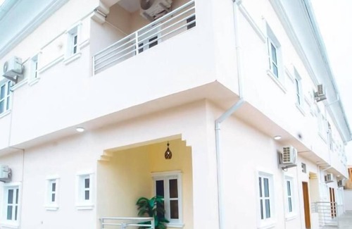 Yaba Apartment | Mconyx Apartment
