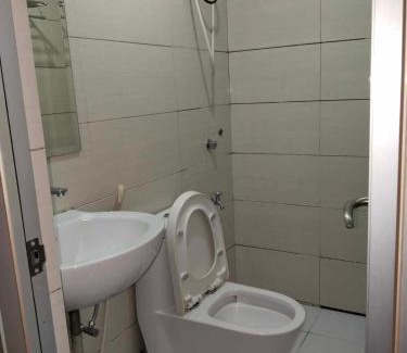 Sison Hotel | Meaco Royal Hotel - Valenzuela