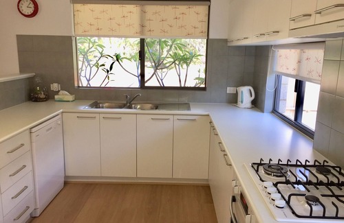 Meadow Springs House | Meadow Springs - Modern & Stylish in Mandurah