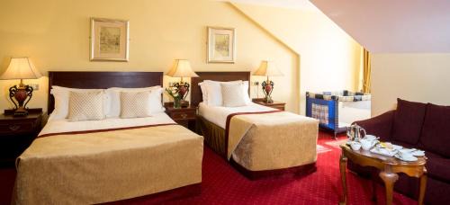 Loughrea Hotel | Meadow Court Hotel